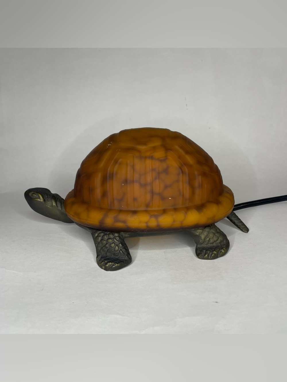 VTG Amber Mottled Tiffany Style Glass & Brass Turtle Table Accent/Night Light 8" - Picture 5 of 10